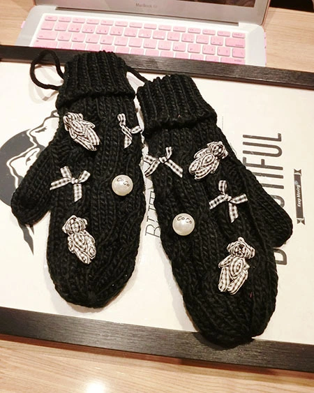 Winter Female Christmas Bear Series Happy Cartoon Wrapped Finger Knitted Thickened Warm Gloves